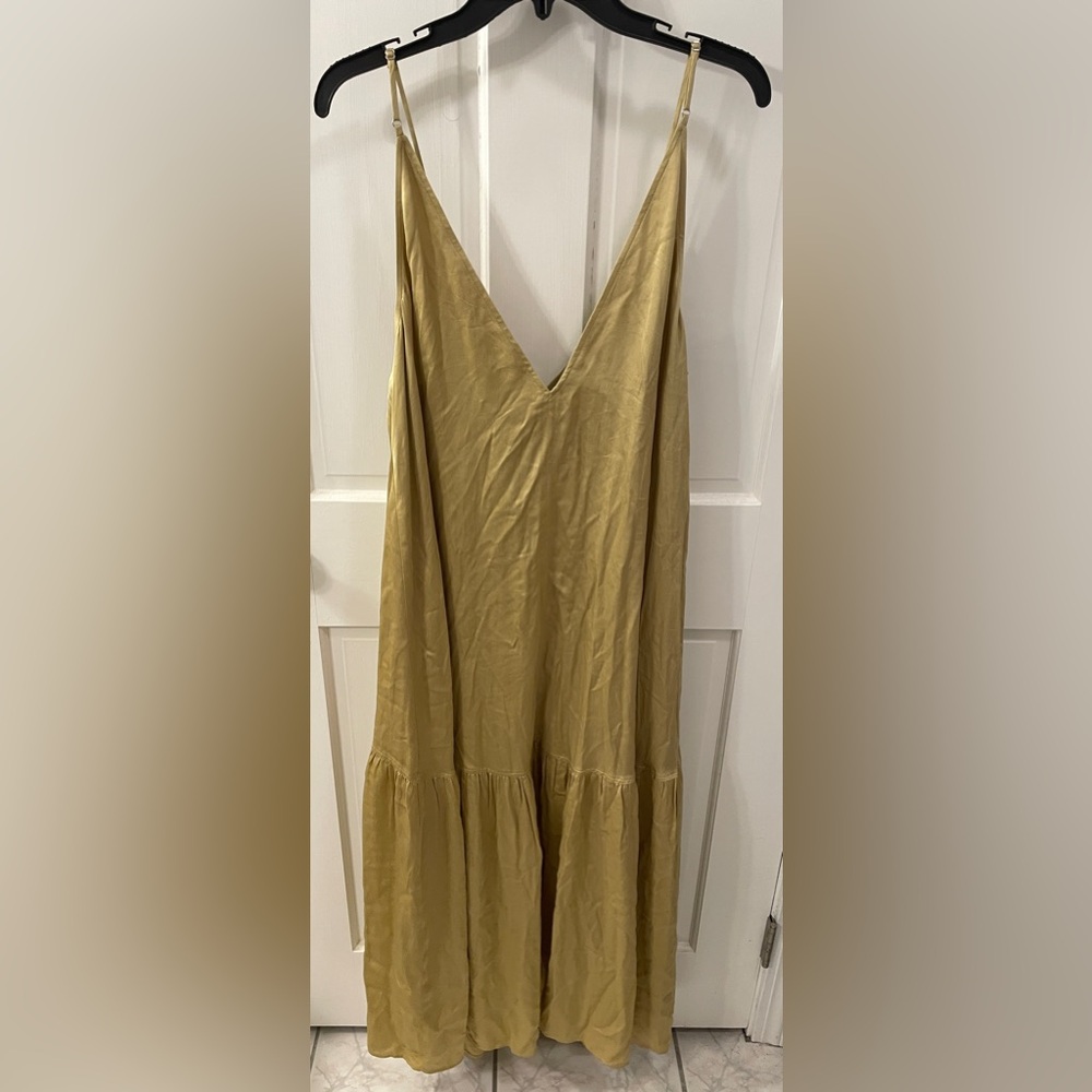 NWT H&M V-Neck Satin Dress - Picture 3 of 6
